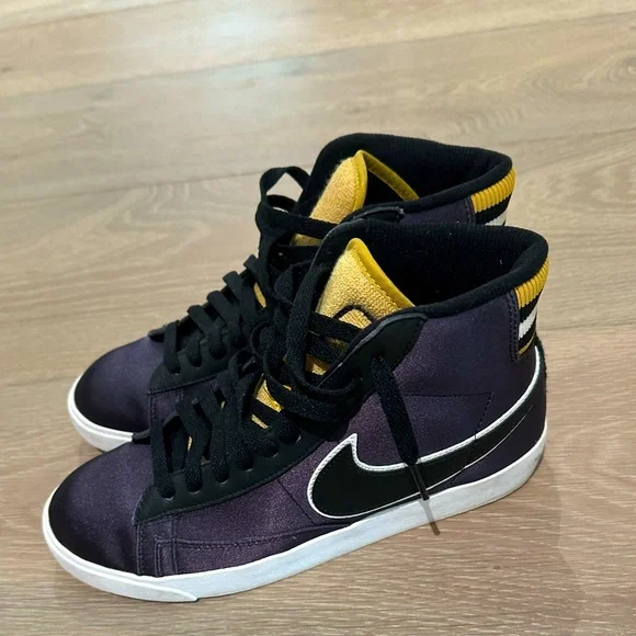 Nike women’s blazer mid premium black wheat size 7.5 - Picture 2 of 7